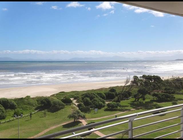 3 BEDROOM APARTMENT FOR SALE IN STRAND